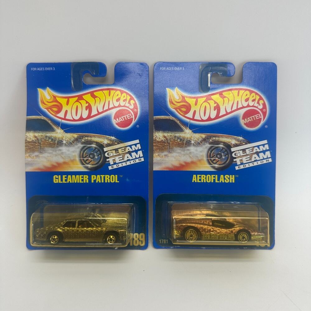 Lot of 2 NIP Hot Wheels Gleam Team Die-Cast Cars Gleamer Patrol & Aeroflash
